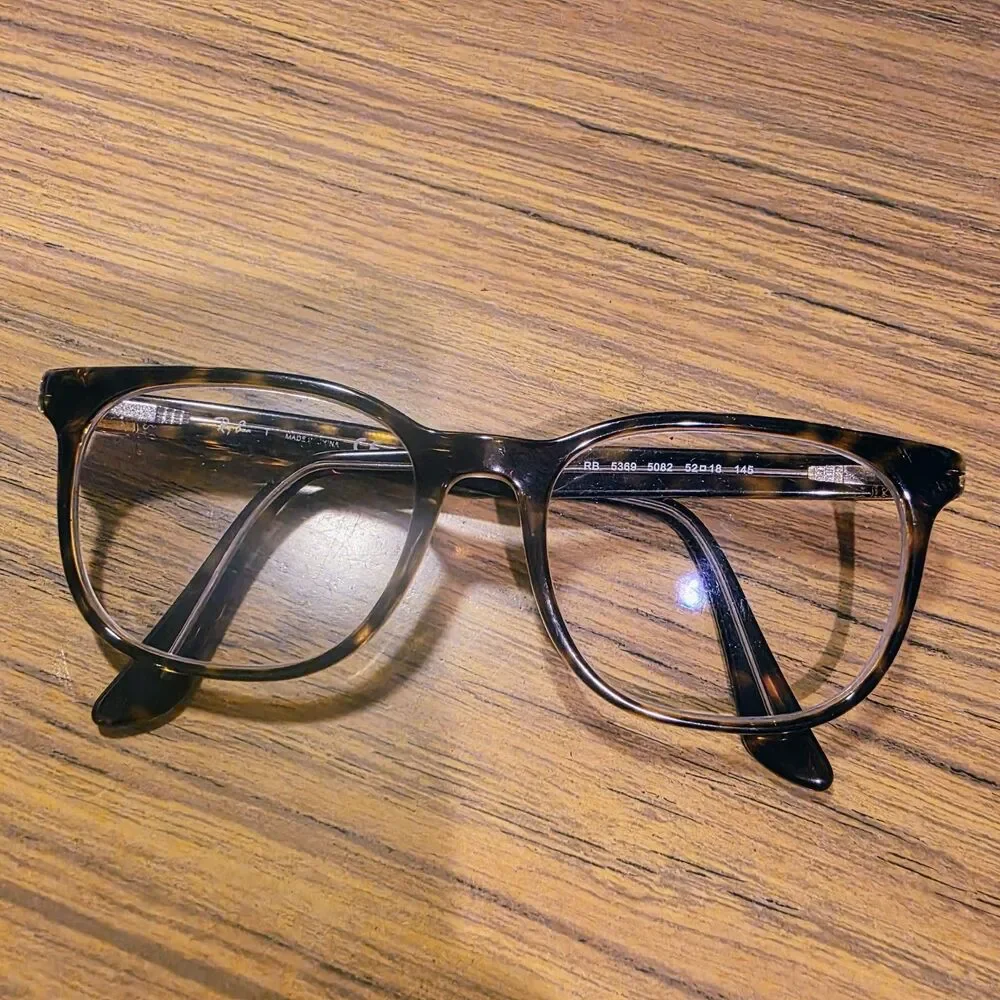 Ray-Ban ︎retail $222